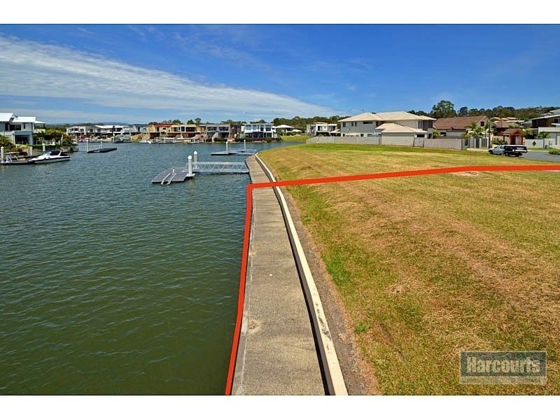 14 Middle Quay Drive, Biggera Waters QLD 4216