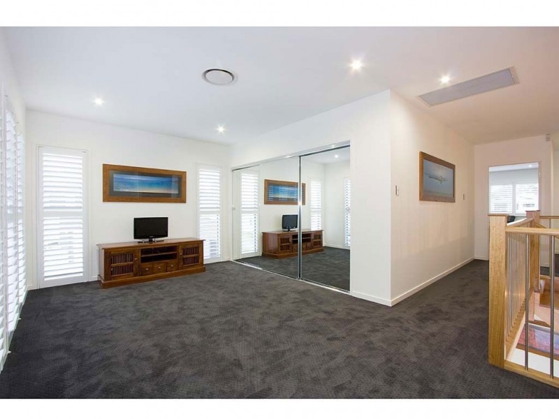 13 North Quay Drive, Biggera Waters QLD 4216