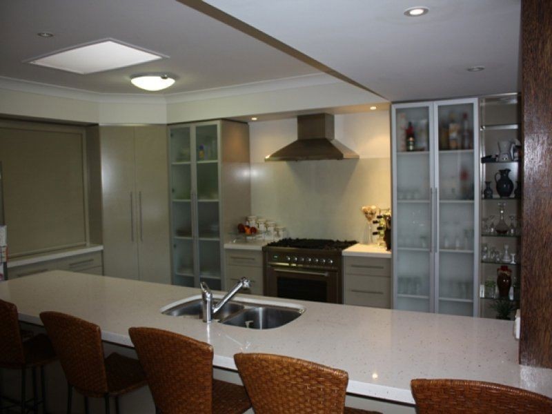 39 Beverley Crescent, Broadbeach Waters QLD 4218