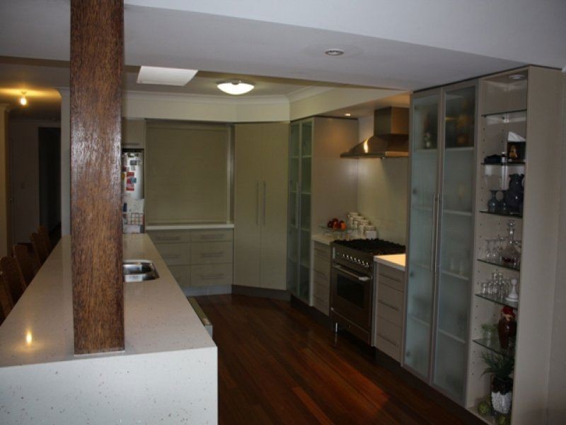 39 Beverley Crescent, Broadbeach Waters QLD 4218