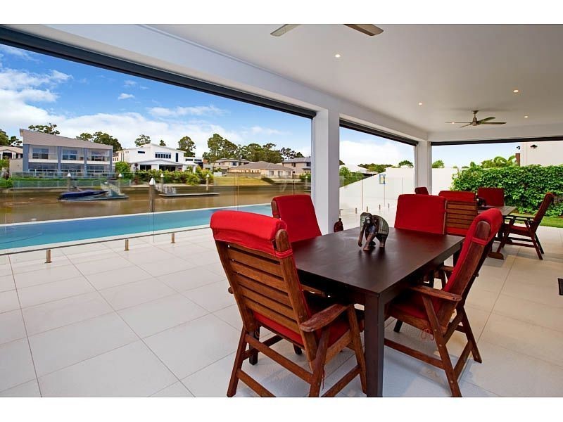 13 North Quay Drive, Biggera Waters QLD 4216