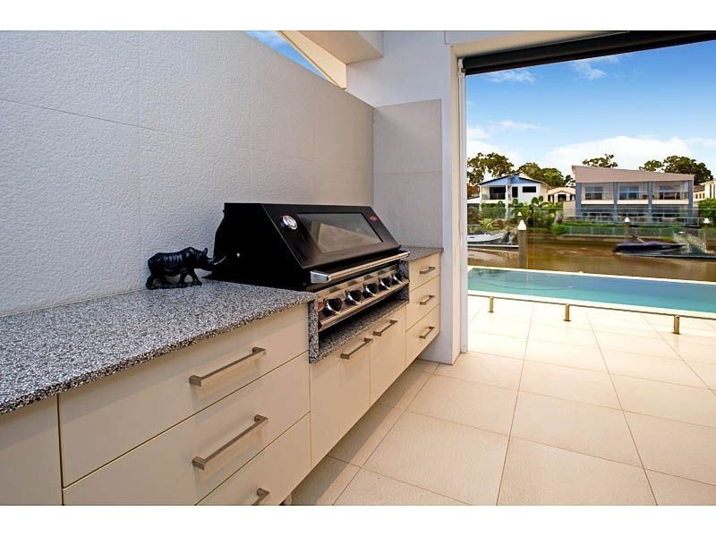 13 North Quay Drive, Biggera Waters QLD 4216