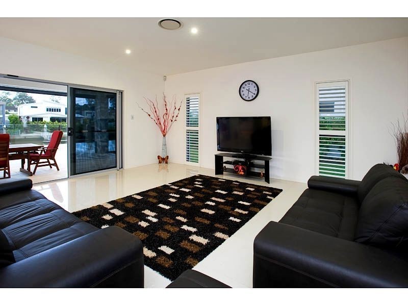 13 North Quay Drive, Biggera Waters QLD 4216