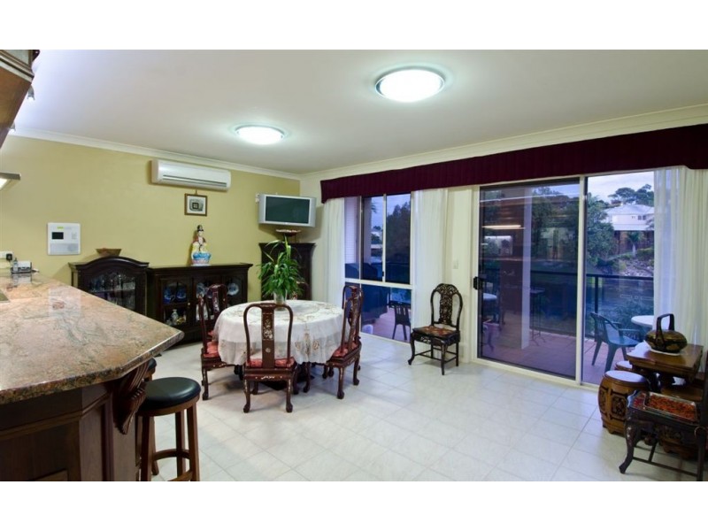 18 Kuranda Drive, Robina QLD 4226