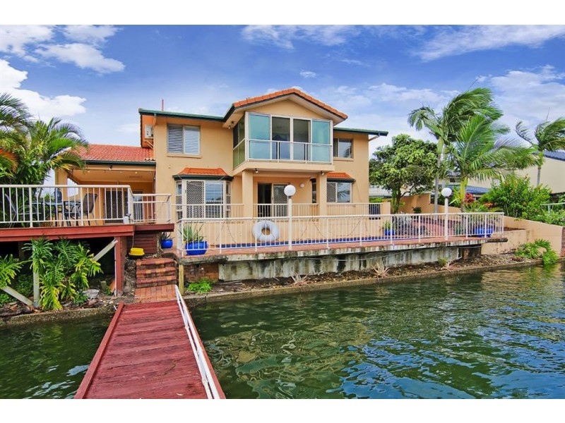 43 Pebble Beach Drive, Runaway Bay QLD 4216