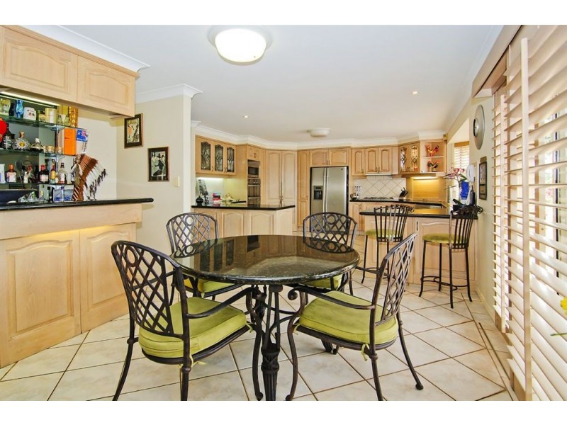 43 Pebble Beach Drive, Runaway Bay QLD 4216