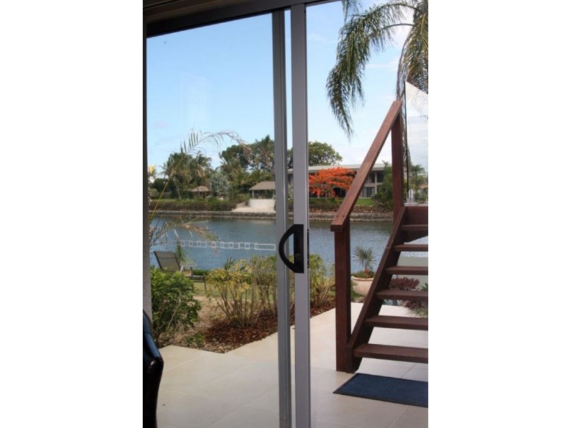 1 La Spezia Court, Surfers Paradise QLD 4217