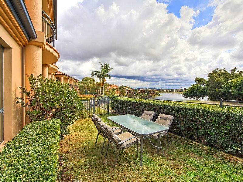 49/85 Palm Meadows Drive, Carrara QLD 4211