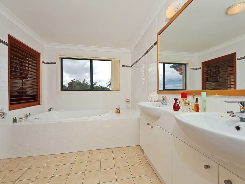 49/85 Palm Meadows Drive, Carrara QLD 4211