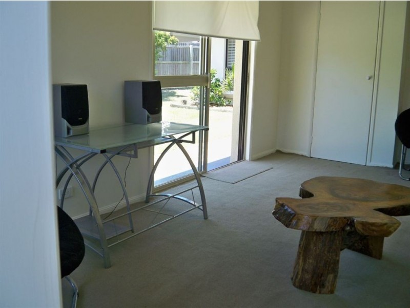 74 Hooker Boulevard, Mermaid Waters QLD 4218