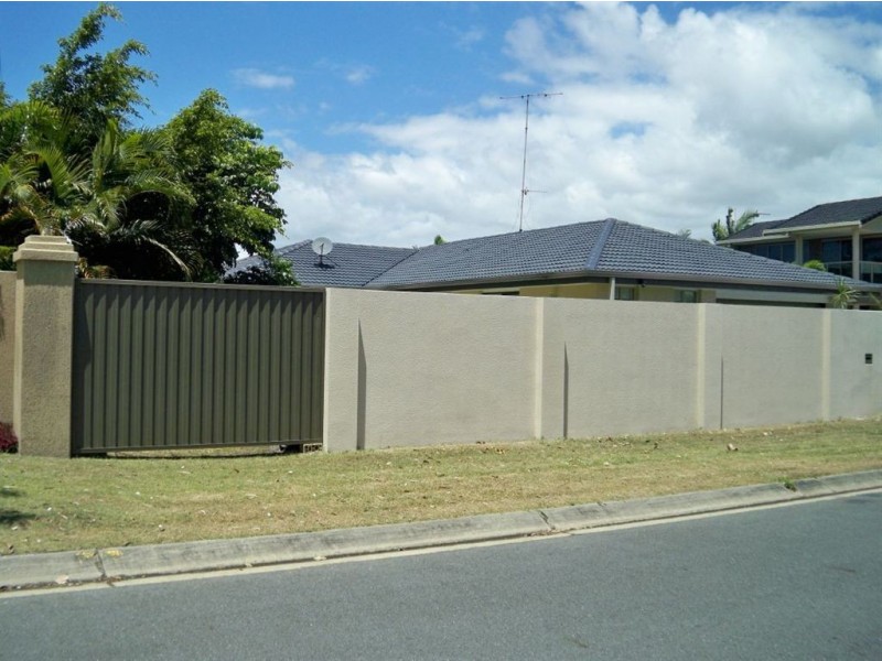 74 Hooker Boulevard, Mermaid Waters QLD 4218