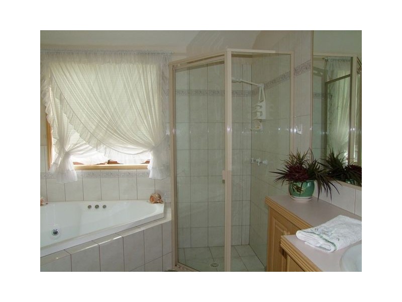 59 Martingale Circuit, Clear Island Waters QLD 4226