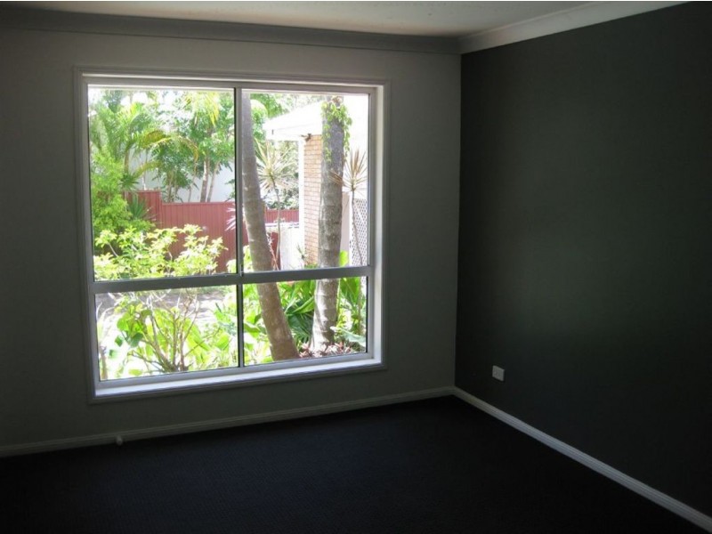 18 Ballyliffen Court, Robina QLD 4226