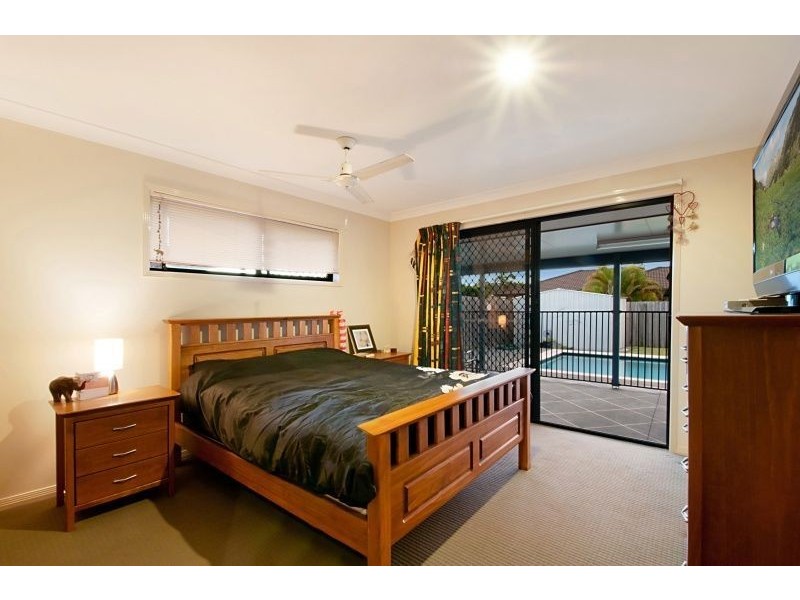 15 Meadow Way, Upper Coomera QLD 4209