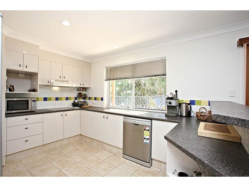 7 Ensenada Court, Broadbeach Waters QLD 4218