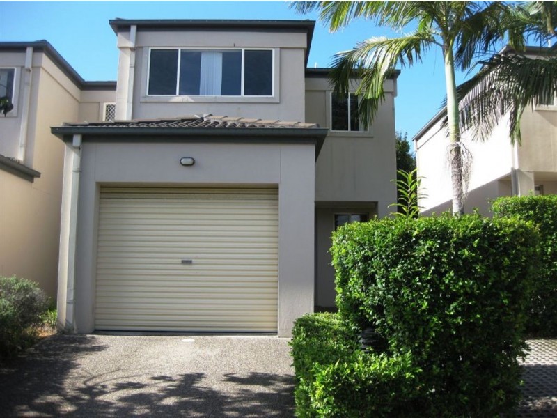 7/97 Eugaree Street, Southport QLD 4215