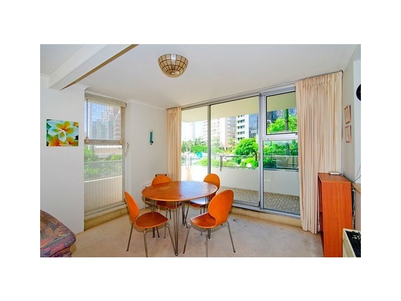 2/40 Ferny Avenue, Surfers Paradise QLD 4217