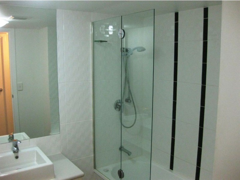 2/15 Lloyd St, Southport QLD 4215