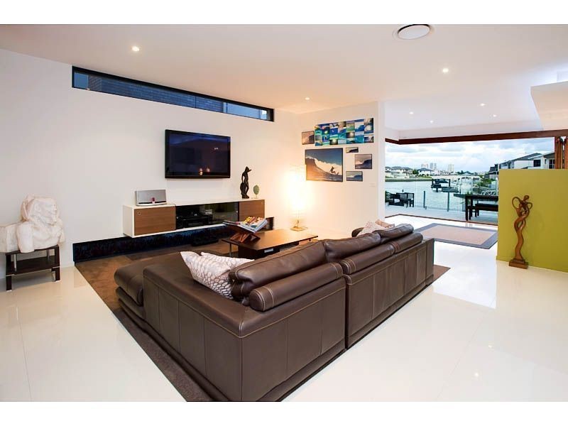 1/43 Compass Drive, Biggera Waters QLD 4216