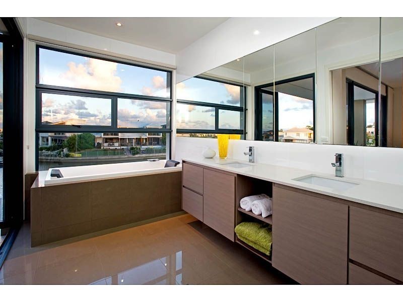 1/43 Compass Drive, Biggera Waters QLD 4216