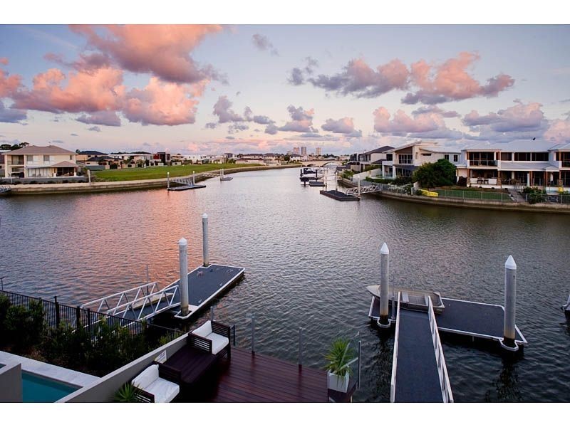 1/43 Compass Drive, Biggera Waters QLD 4216