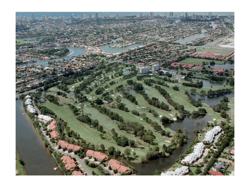 13 Fairway Drive, Clear Island Waters QLD 4226