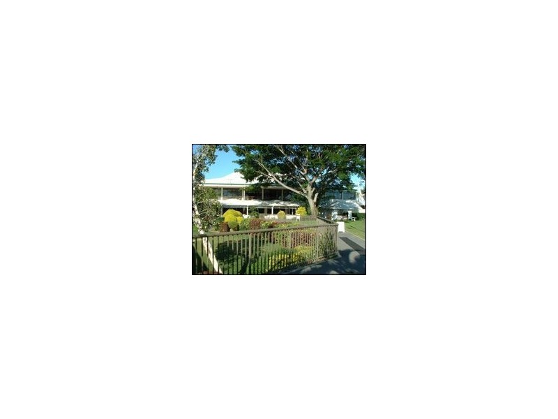 13 Fairway Drive, Clear Island Waters QLD 4226