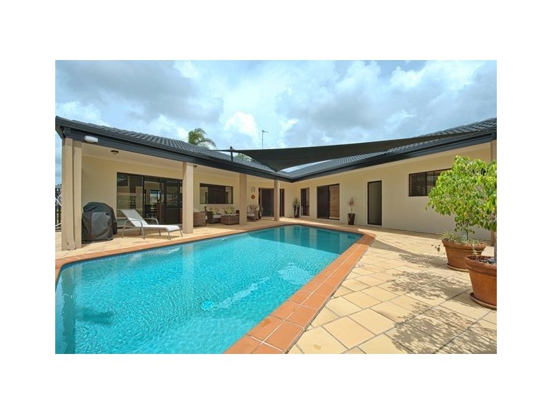 22 Huon Street, Broadbeach Waters QLD 4218