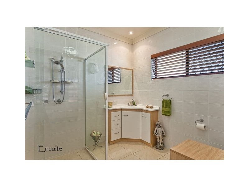 22 Huon Street, Broadbeach Waters QLD 4218