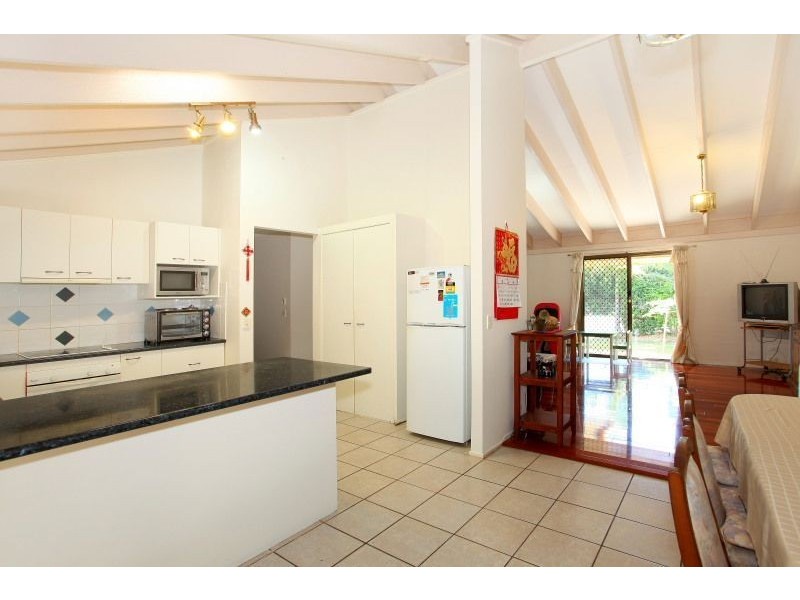 14 Fairway Drive, Clear Island Waters QLD 4226