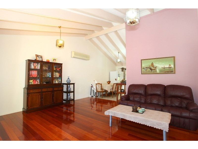 14 Fairway Drive, Clear Island Waters QLD 4226