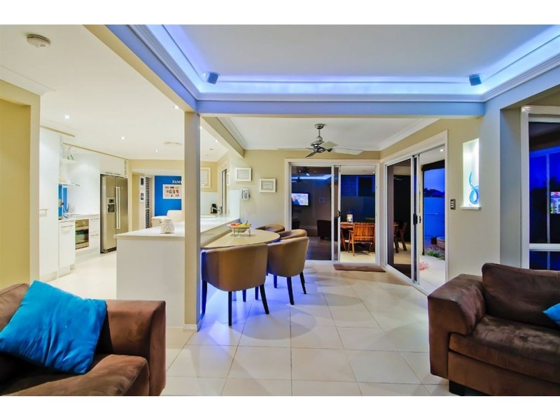 31 Nirvana Court, Runaway Bay QLD 4216