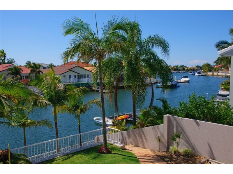 31 Nirvana Court, Runaway Bay QLD 4216