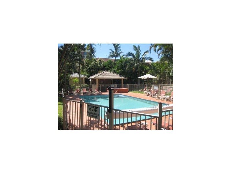 39/15 Santa Monica Rd, Miami QLD 4220