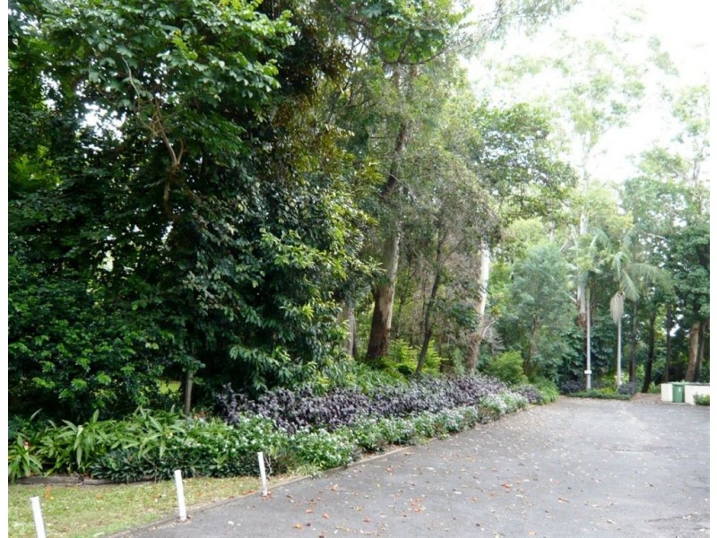 12/30 Holland Crt, Broadbeach Waters QLD 4218
