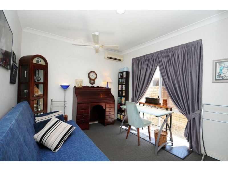 95 Santa Cruz Boulevard, Clear Island Waters QLD 4226