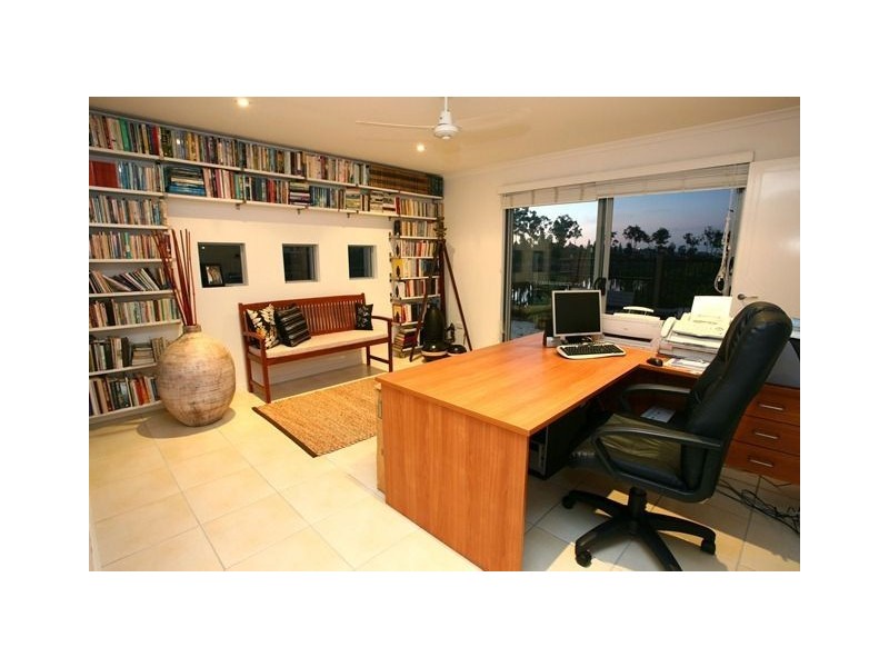 12 Port Peyra Crescent, Varsity Lakes QLD 4227