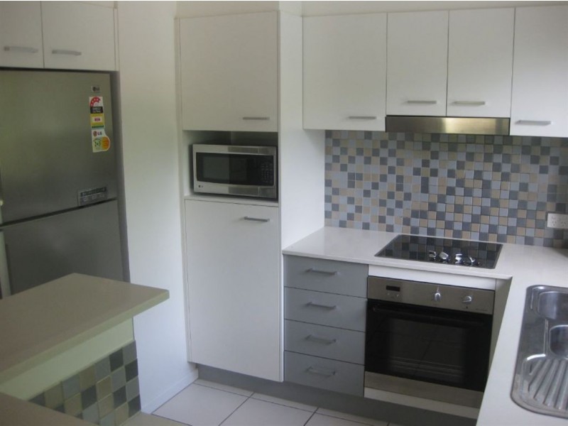 18/15 Lloyd St, Southport QLD 4215