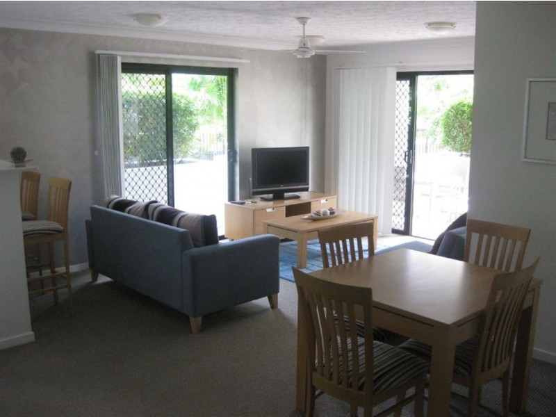 18/15 Lloyd St, Southport QLD 4215