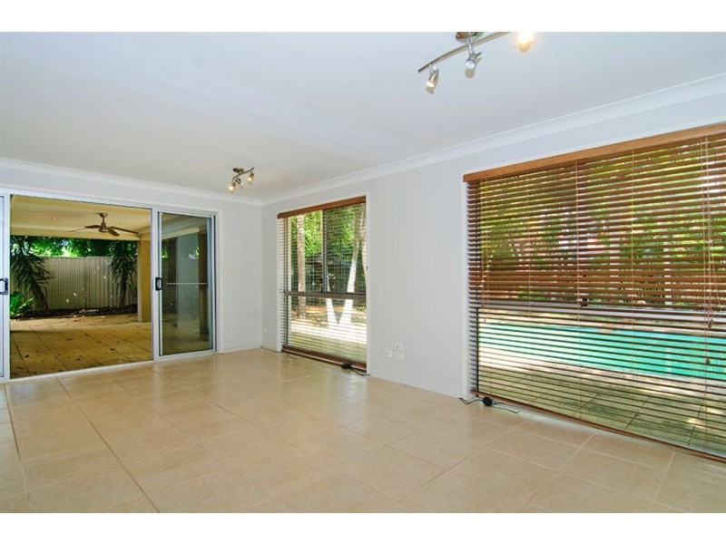 5 Sigatoka Place, Clear Island Waters QLD 4226