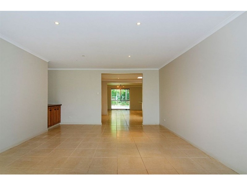 5 Sigatoka Place, Clear Island Waters QLD 4226