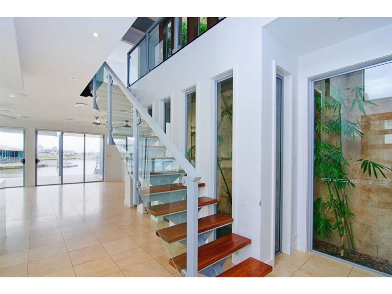 1/47 Compass Drive, Biggera Waters QLD 4216
