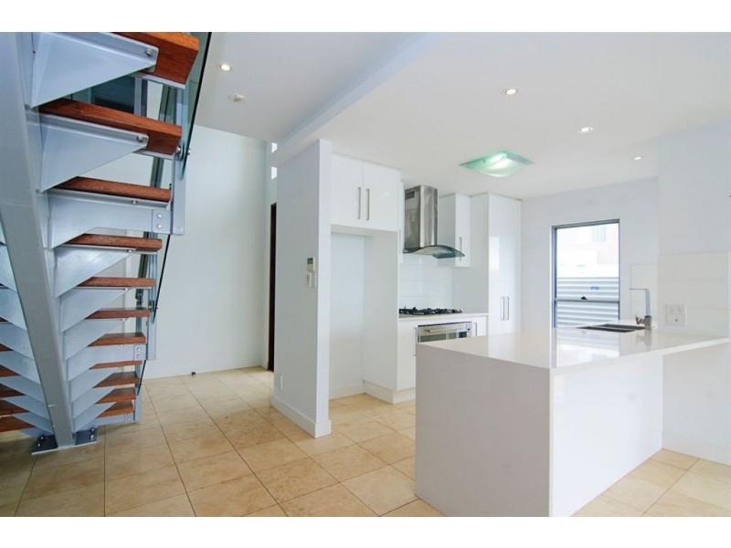 1/47 Compass Drive, Biggera Waters QLD 4216