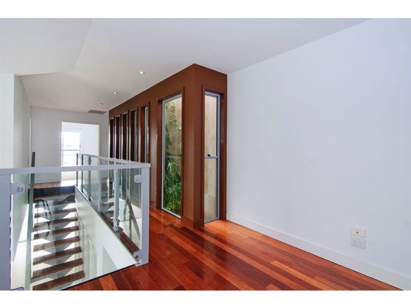 1/47 Compass Drive, Biggera Waters QLD 4216