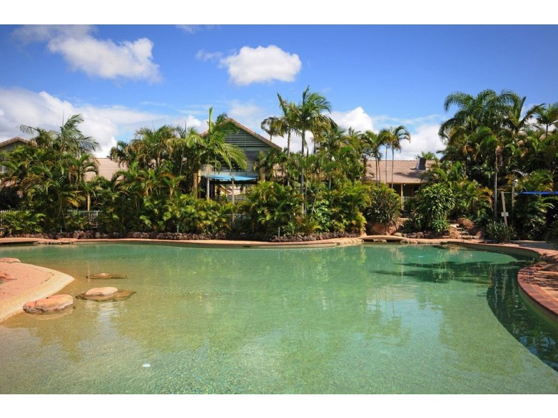 200/215 Cottesloe Drive, Mermaid Waters QLD 4218
