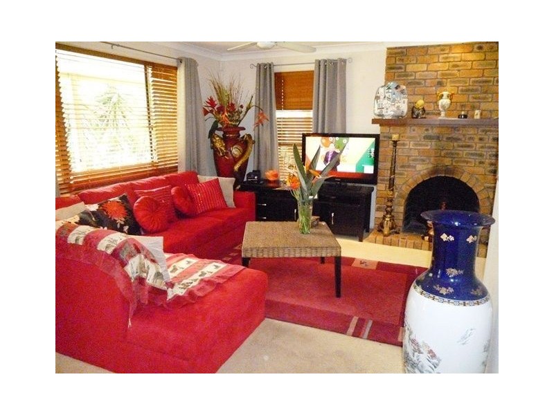 71 Barrier Reef Drive, Mermaid Waters QLD 4218