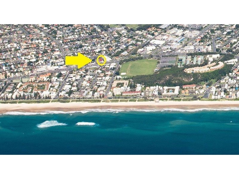 2/2118 Gold Coast Highway, Miami QLD 4220