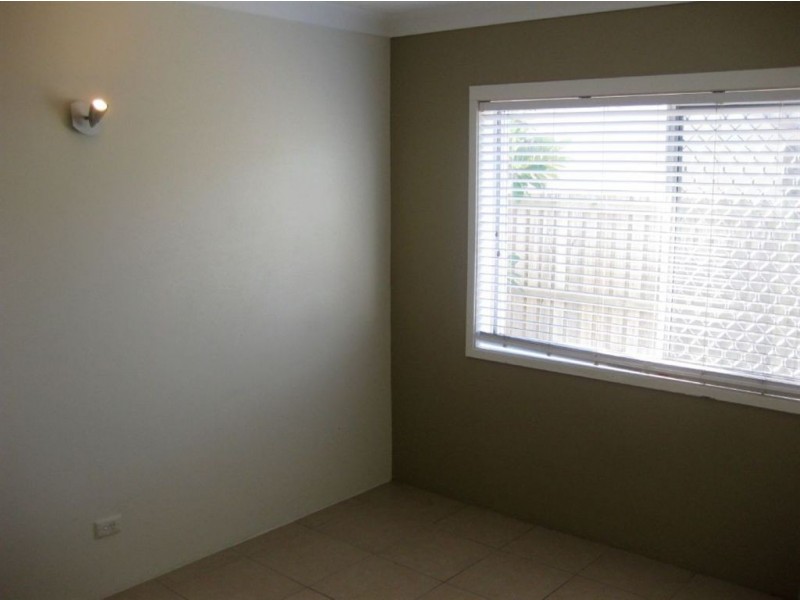 2/2118 Gold Coast Highway, Miami QLD 4220