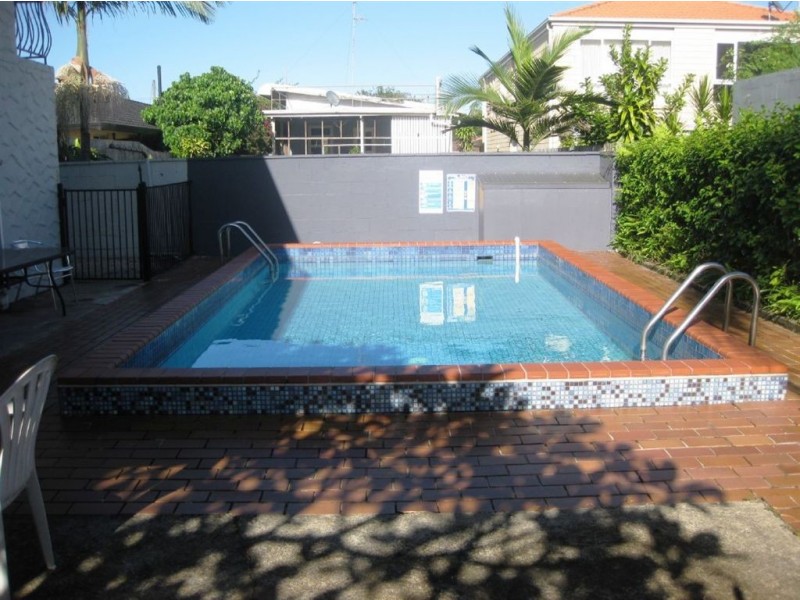 2/2118 Gold Coast Highway, Miami QLD 4220