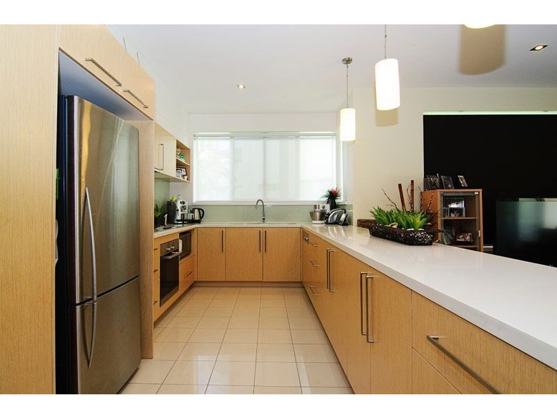 211/3 Pendraat Parade, Hope Island QLD 4212